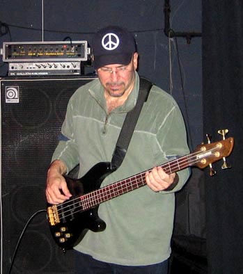 Even Steven Levee (The Bassmaster General) with Moogy Klingman Band at Don Hill's NYC June 8, 2006