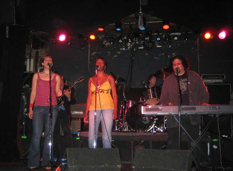 Moogy Klingman with Andy Bigan (drums) Joanna Fee and Aisha Hinton (vocals) at Don Hill's June 8 2006